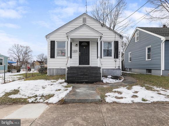 714 Albert Street MARTINSBURG, WV House Sold - Photo 1 of 16. Opens carousel modal