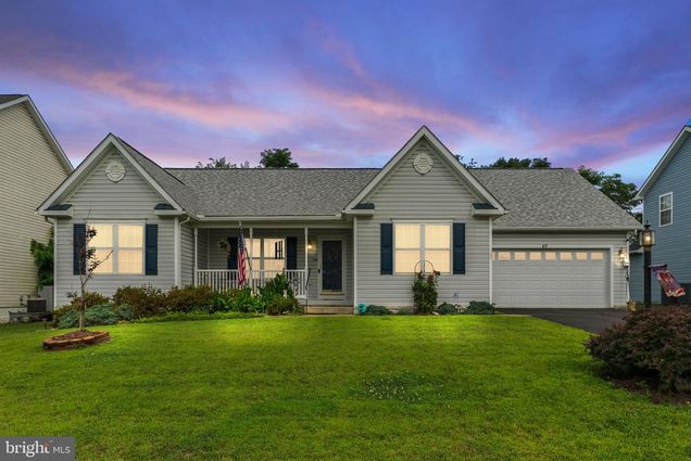 46 Carrera Court
