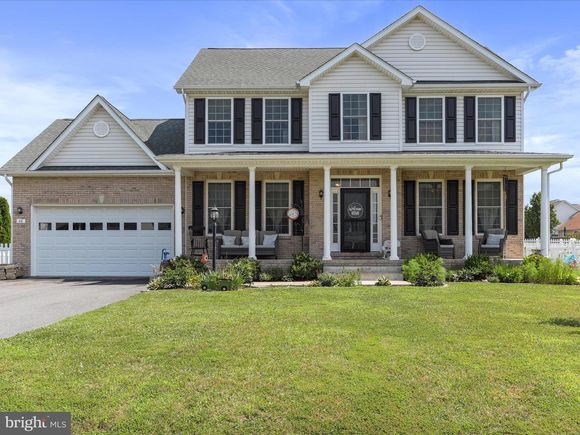 48 Azera Drive