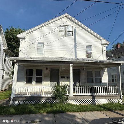 404 406 S Kentucky Avenue MARTINSBURG, WV Multifamily Active - Photo 1 of 23. Opens carousel modal
