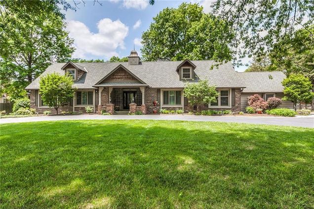5238 W 98th Terrace Overland Park, KS House Sold - Photo 1 of 36. Opens carousel modal