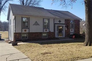 3605 NE 76th Terrace