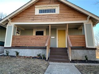 2612 Indiana Avenue