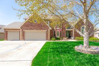2301 NE Glen Court