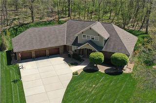 3216 S Fallbrook Court