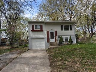 1420 N Osage Trail