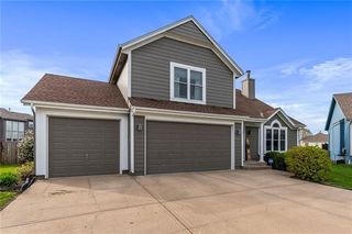 5512 NE Wildflower Court