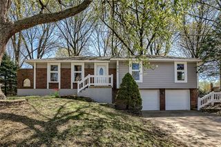 504 NW Beau Circle