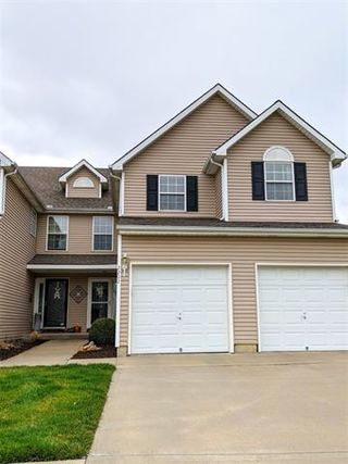 2202 Rambling Vine Road