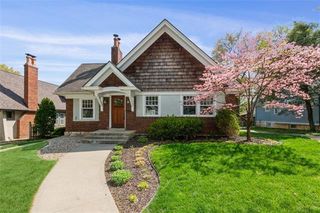 15 E Dartmouth Road