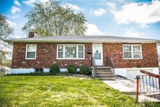 405 SW Sunset Drive