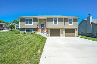 1212 NW Baytree Drive