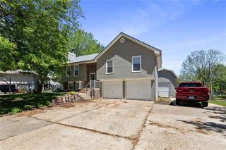 107 NW Garden Street