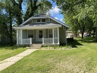 305 E 12th Street