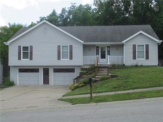 909 Cambridge Circle