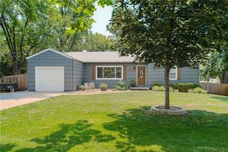 1105 NE Lindberg Drive