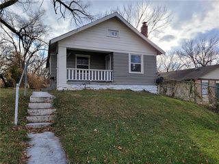 4225 E 60th Terrace