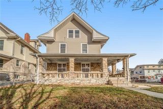 1300 W 41st Street