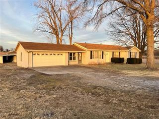 16752 Santa Fe Trail