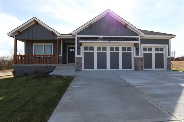609 Marie Court Liberty, MO House Sold - Photo 1 of 17. Opens carousel modal
