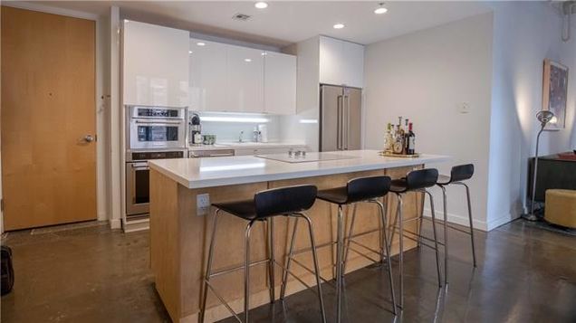 21 W 10th Street Unit 10E Kansas City, MO Condo Sold - Photo 1 of 40. Opens carousel modal