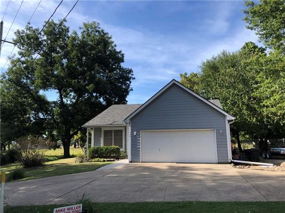 402 S Rogers Road Louisburg, KS House Sold - Photo 1 of 16. Opens carousel modal