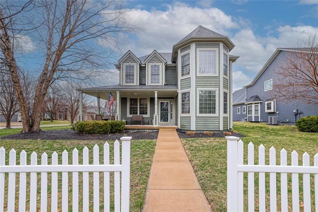 21418 Clear Creek Parkway Shawnee, KS House Sold - Photo 1 of 40. Opens carousel modal