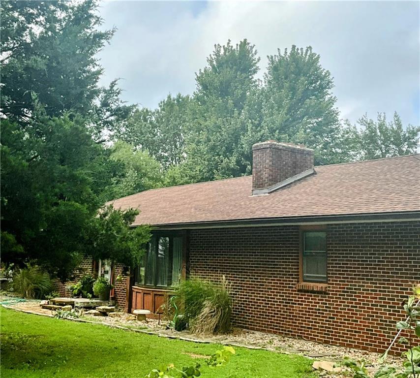23719 Tonganoxie Dr