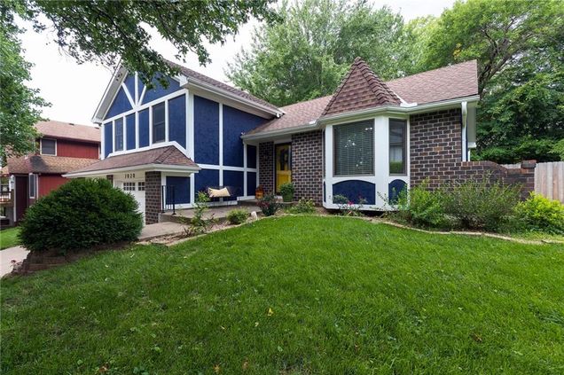 7020 Gillette Street Shawnee, KS House Sold - Photo 1 of 46. Opens carousel modal