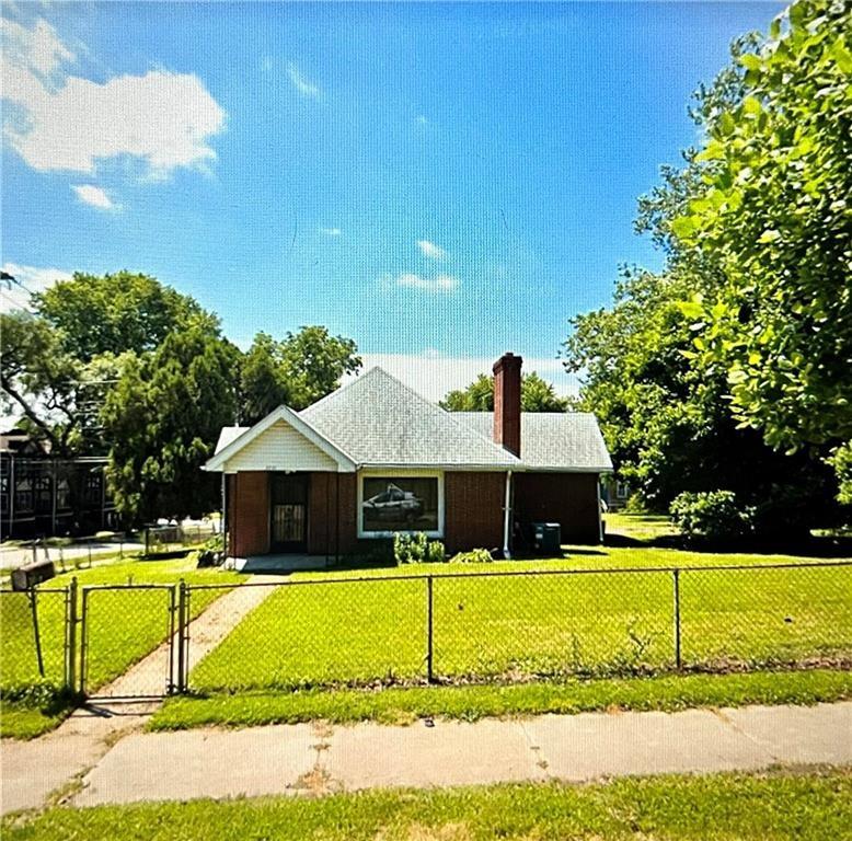 3231 Windsor Ave  