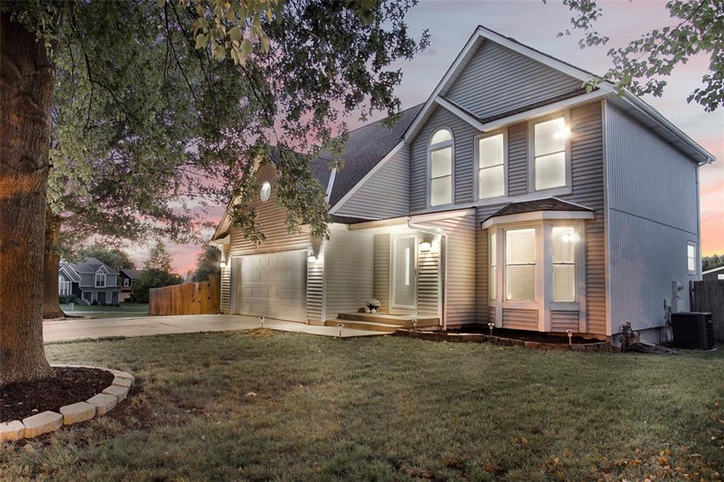 1002 E Green Gables St  