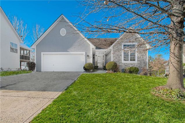 908 SW Sara Circle Lee's Summit, MO House Sold - Photo 1 of 33. Opens carousel modal