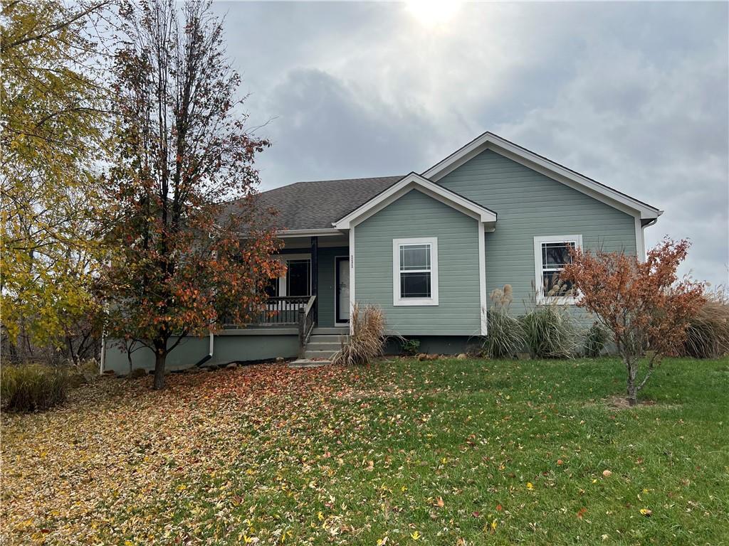 111 E Timberlake Dr  