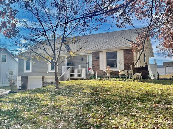 805 N 19th Street Blue Springs, MO House Sold - Photo 1 of 29. Opens carousel modal