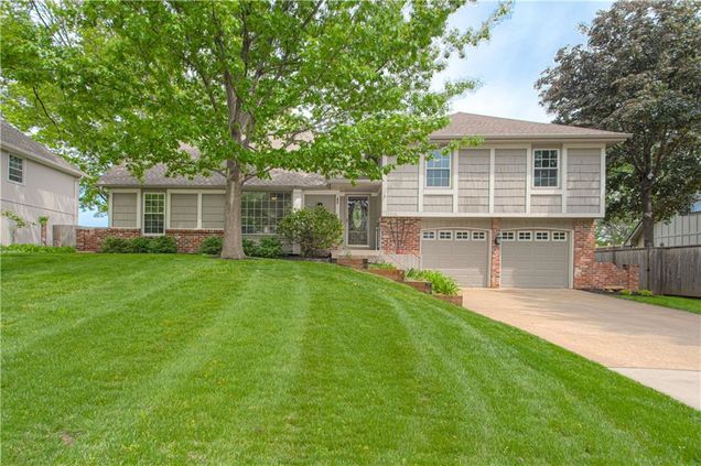 12508 W 69th Street Shawnee, KS House Sold - Photo 1 of 42. Opens carousel modal