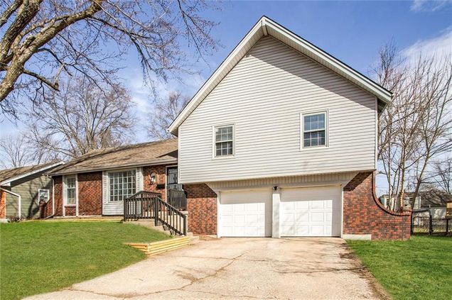 7604 E 127th Place Grandview, MO House Sold - Photo 1 of 35. Opens carousel modal