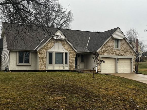 6907 Richards Circle Shawnee, KS House Sold - Photo 1 of 29. Opens carousel modal