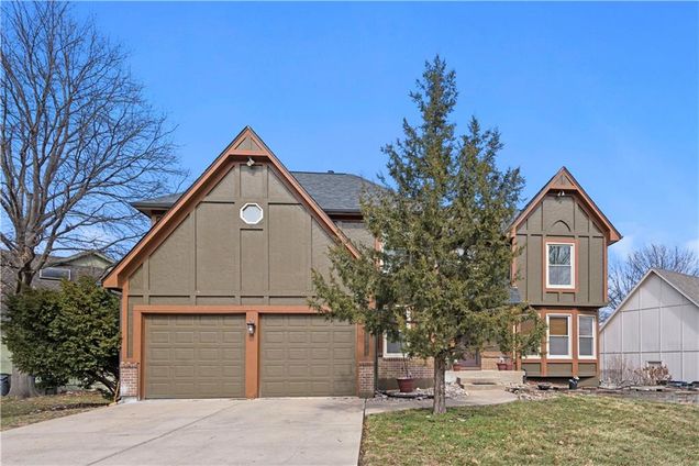 14275 S Arapaho Drive Olathe, KS House Sold - Photo 1 of 50. Opens carousel modal