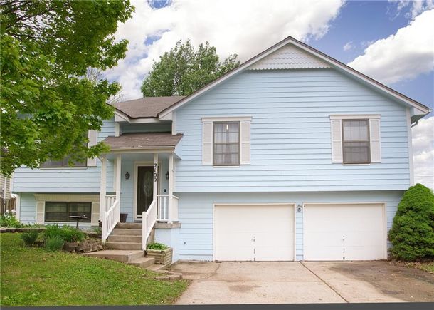 2109 NW Hidden Pointe Court Blue Springs, MO House Contingent - Photo 1 of 33. Opens carousel modal