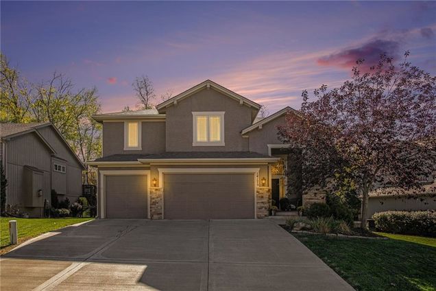 14175 NW 68th Street Kansas City, MO House Sold - Photo 1 of 47. Opens carousel modal