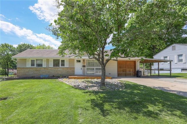 11205 E 49th Street Kansas City, MO House Sold - Photo 1 of 30. Opens carousel modal