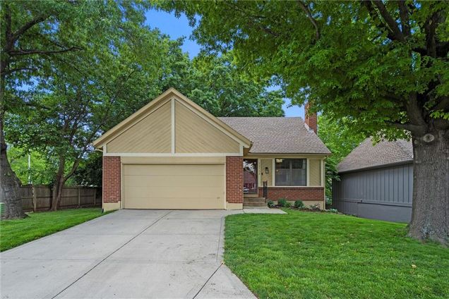 12132 W 67 Street Shawnee, KS House Sold - Photo 1 of 38. Opens carousel modal