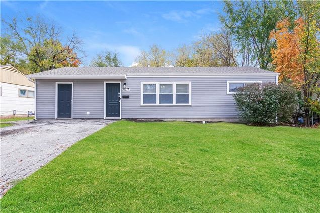 10717 Cambridge Avenue Kansas City, MO House Active - Photo 1 of 16. Opens carousel modal