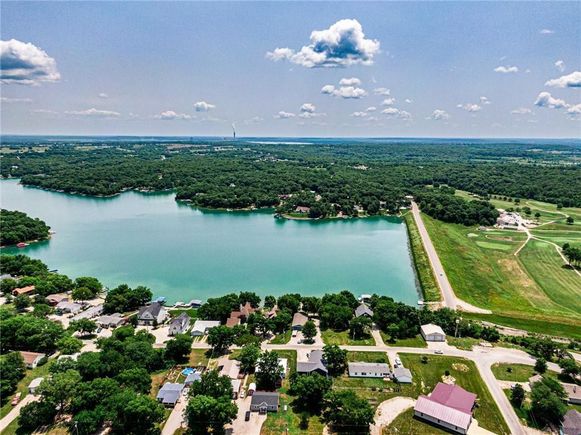 42 S Linn Valley Drive Linn Valley, KS Plot of land Active - Photo 1 of 5. Opens carousel modal