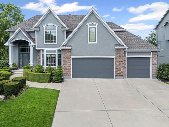 8628 N Eastern Avenue Kansas City, MO House Active - Photo 1 of 64. Opens carousel modal