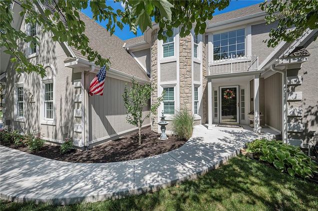 6735 NW Monticello Terrace Parkville, MO House Active - Photo 1 of 39. Opens carousel modal