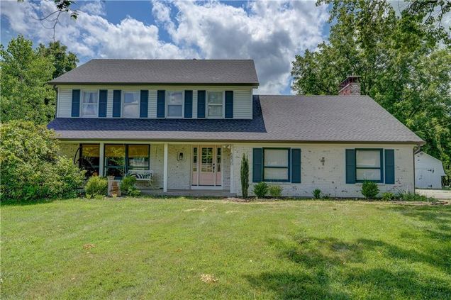 6830 NW Prairie View Road Kansas City, MO House Active - Photo 1 of 45. Opens carousel modal