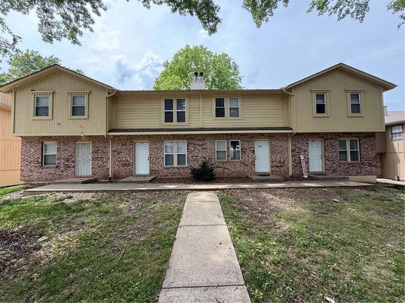 401 07 NE Highland Lane Blue Springs, MO Multifamily Active - Photo 1 of 31. Opens carousel modal