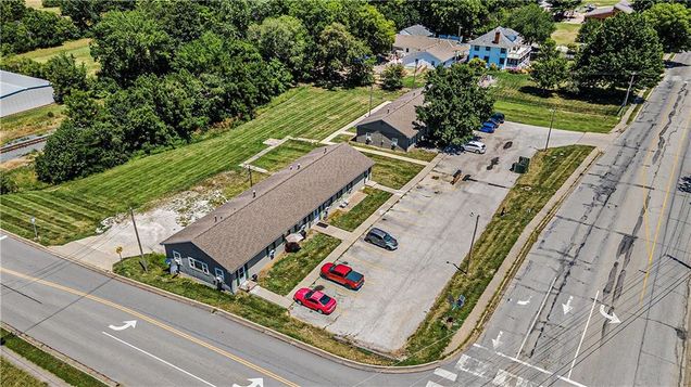 504 506 SE 12th Street Oak Grove, MO Multifamily Active - Photo 1 of 25. Opens carousel modal