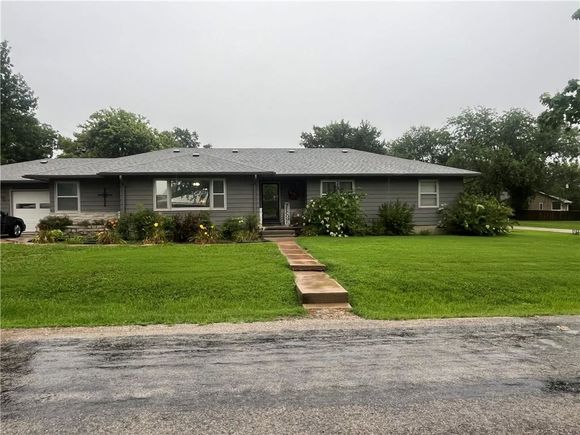 219 S 12th Street Humboldt, KS House Active - Photo 1 of 28. Opens carousel modal